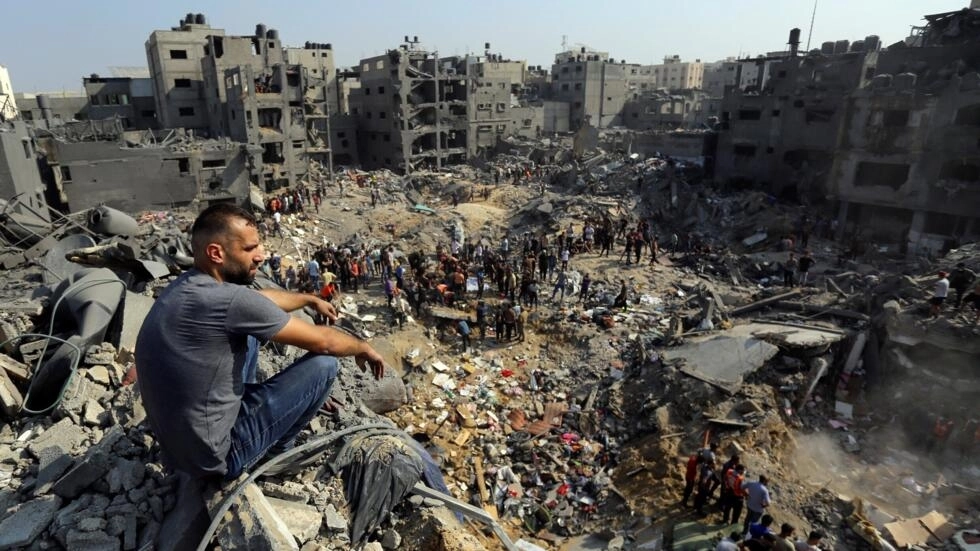 Gazan surveys the destruction